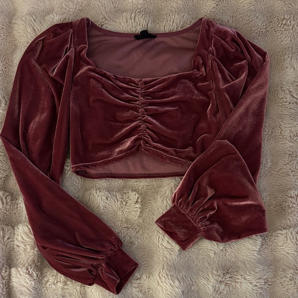 Fiestar Tops - velvet crop top